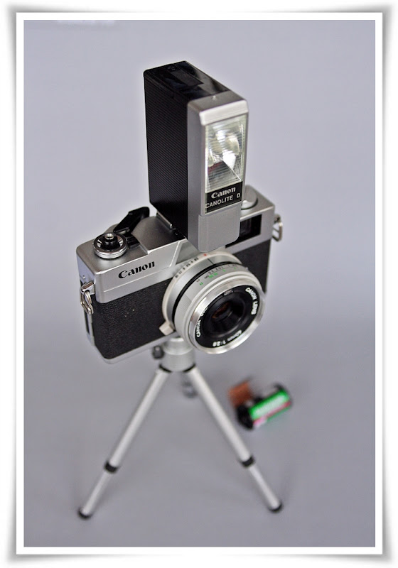 Dari Lensa CM Canon Canolite D Flash Strobe